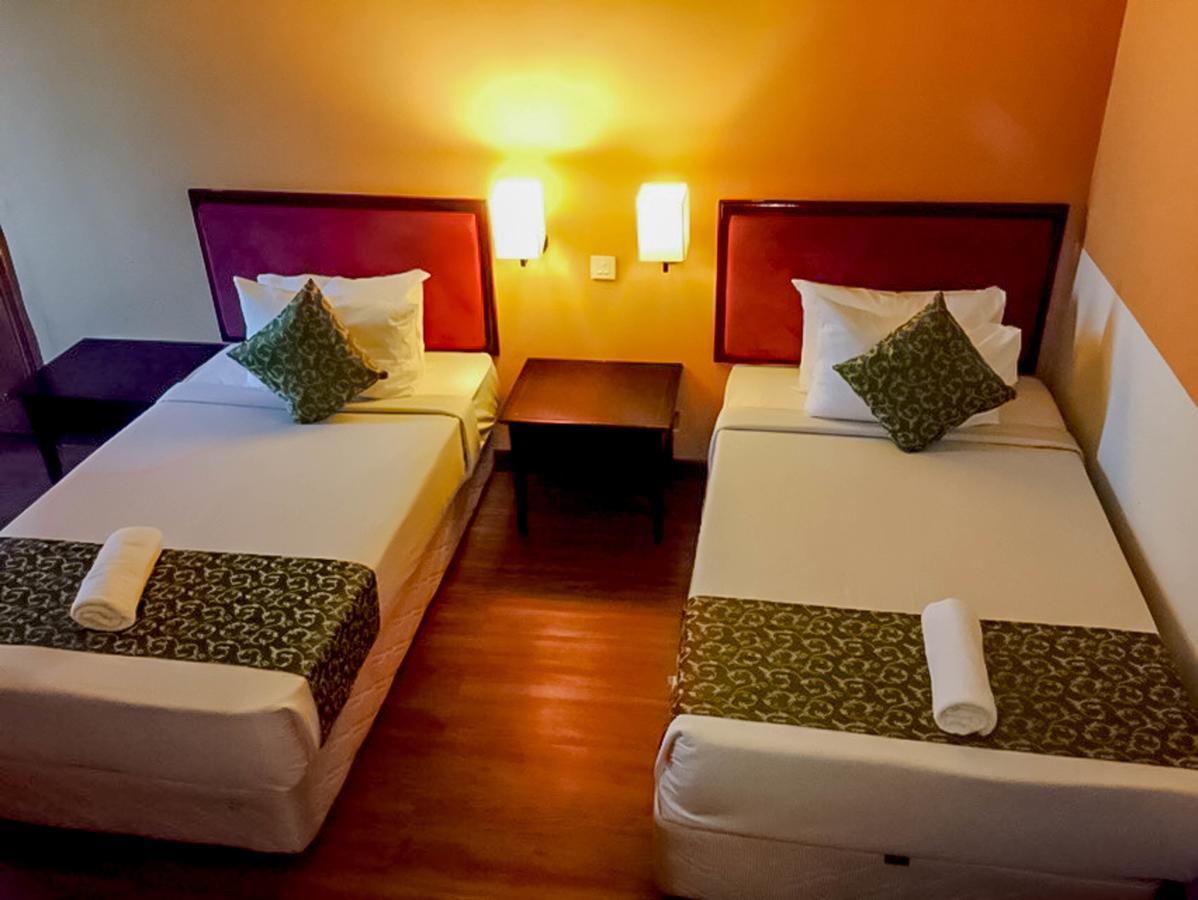 פורט דיקסון Hotel Legacy מראה חיצוני תמונה