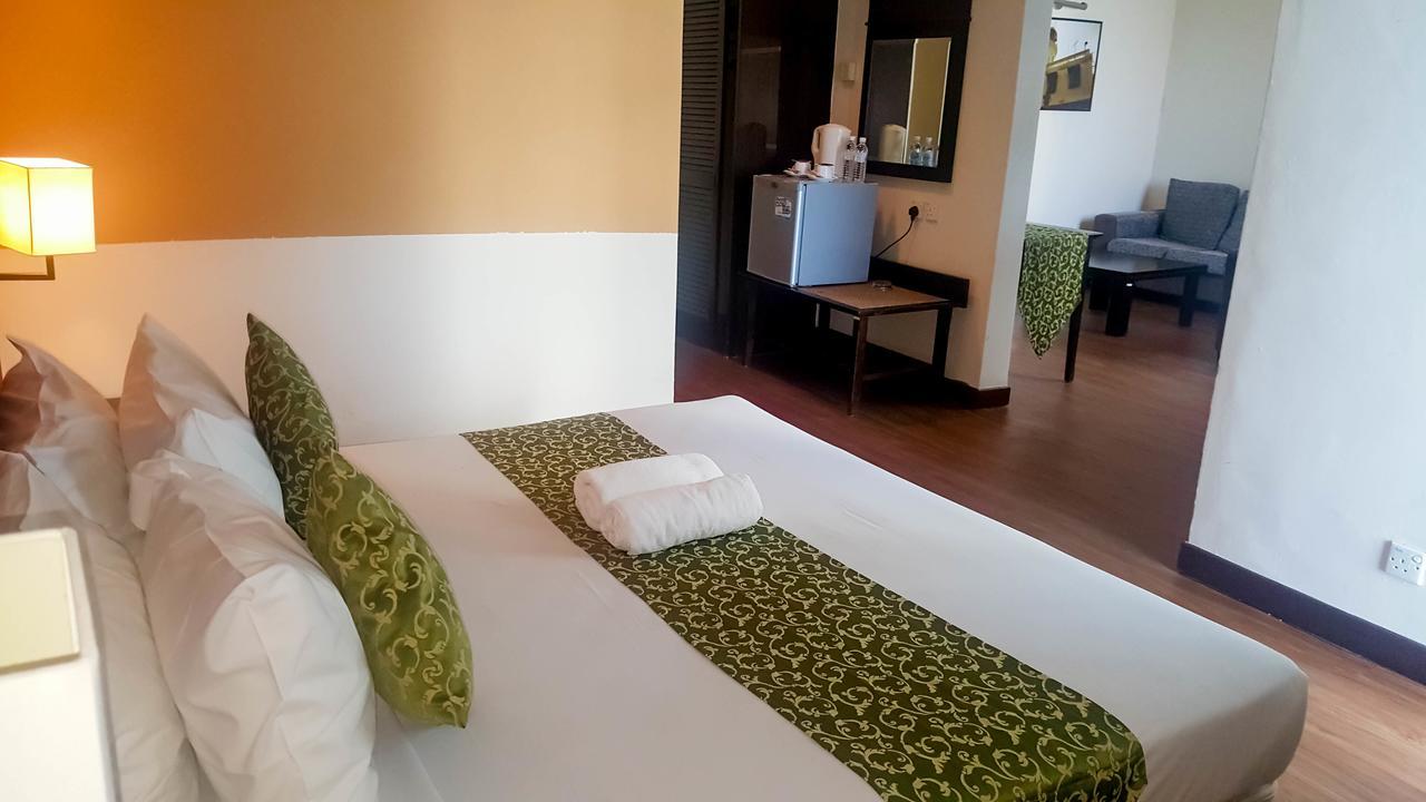 פורט דיקסון Hotel Legacy מראה חיצוני תמונה
