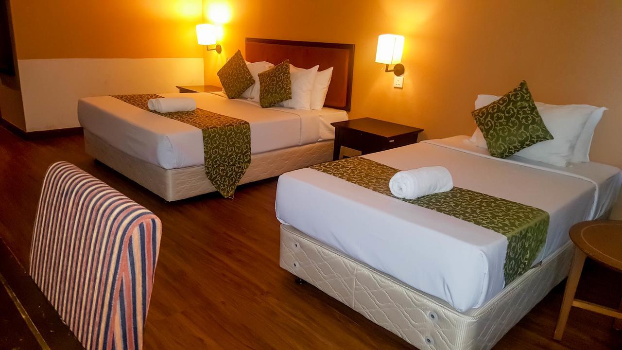 פורט דיקסון Hotel Legacy מראה חיצוני תמונה