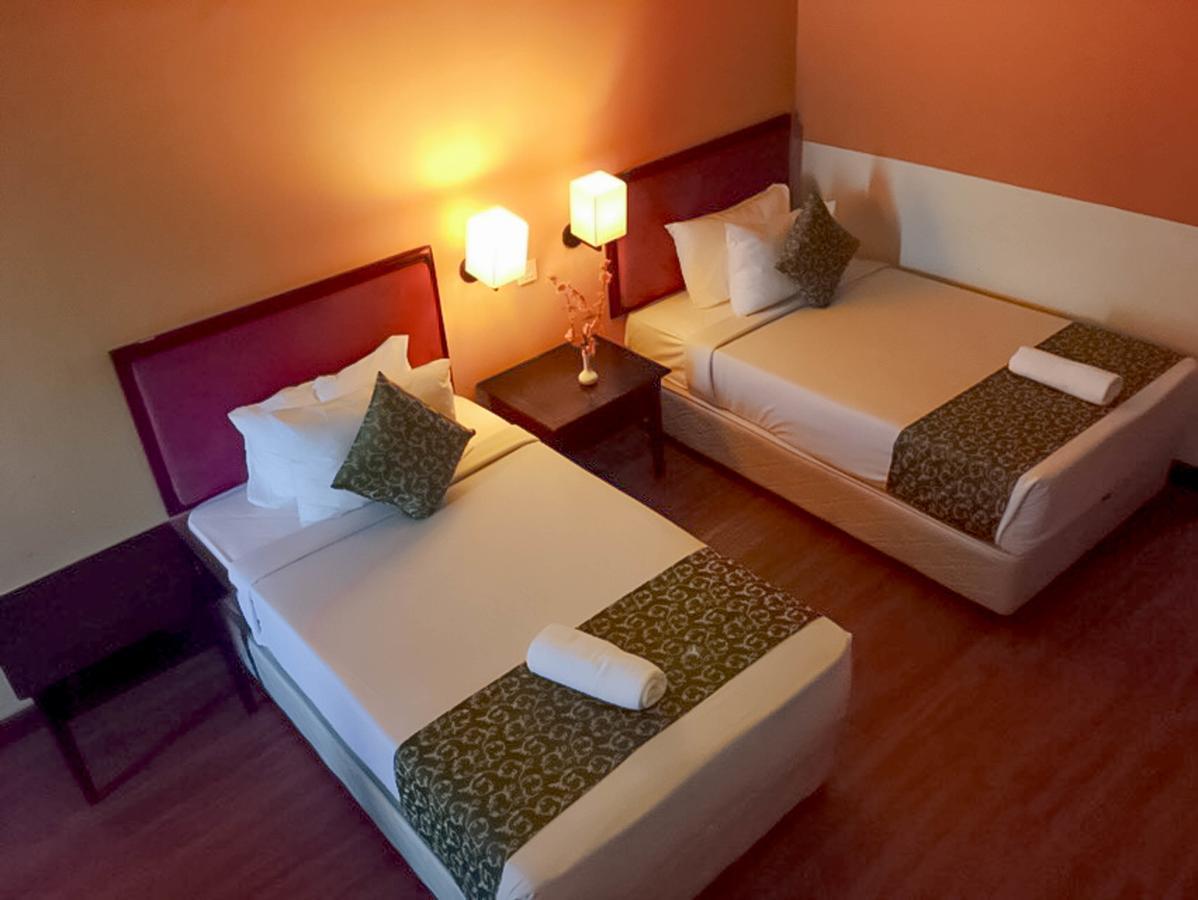 פורט דיקסון Hotel Legacy מראה חיצוני תמונה